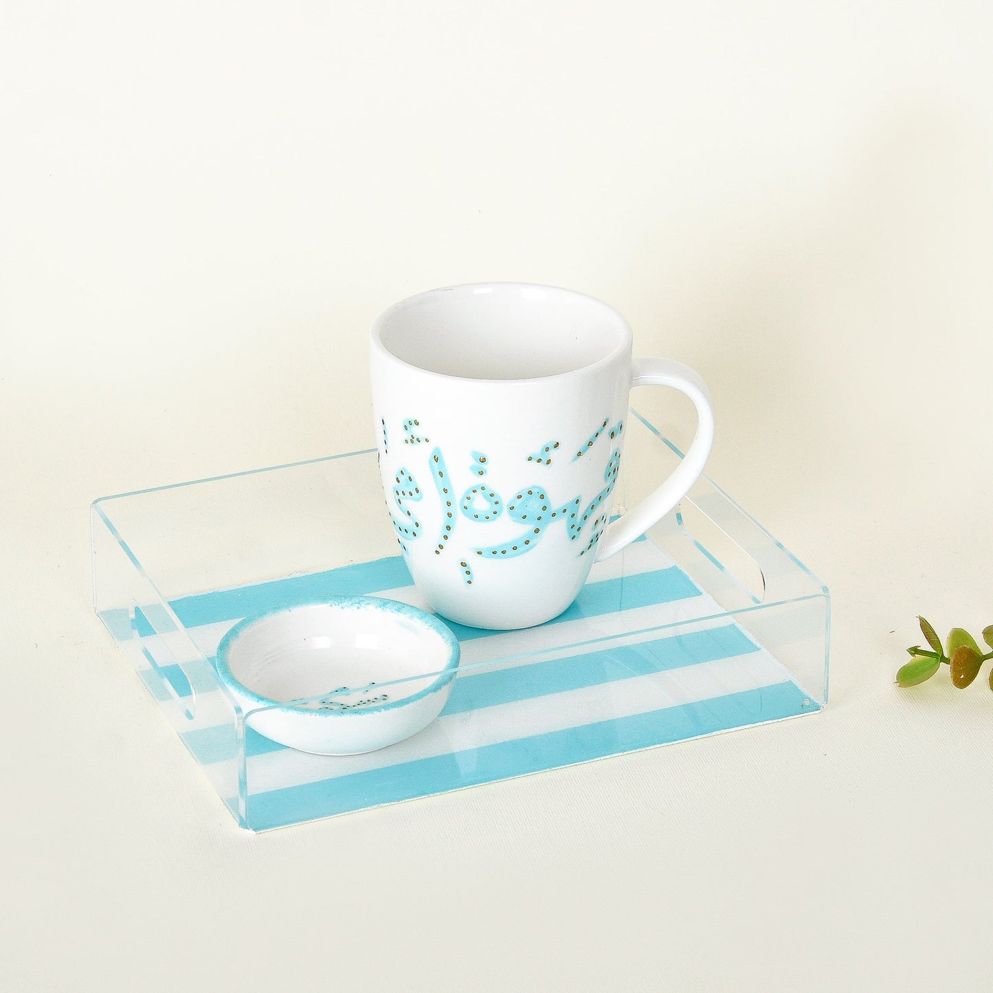 Hydrangea Blossom Mother’s Day Hand-Painted Mug Gift Set with Plexi Tray (Qahwat Ummi)
