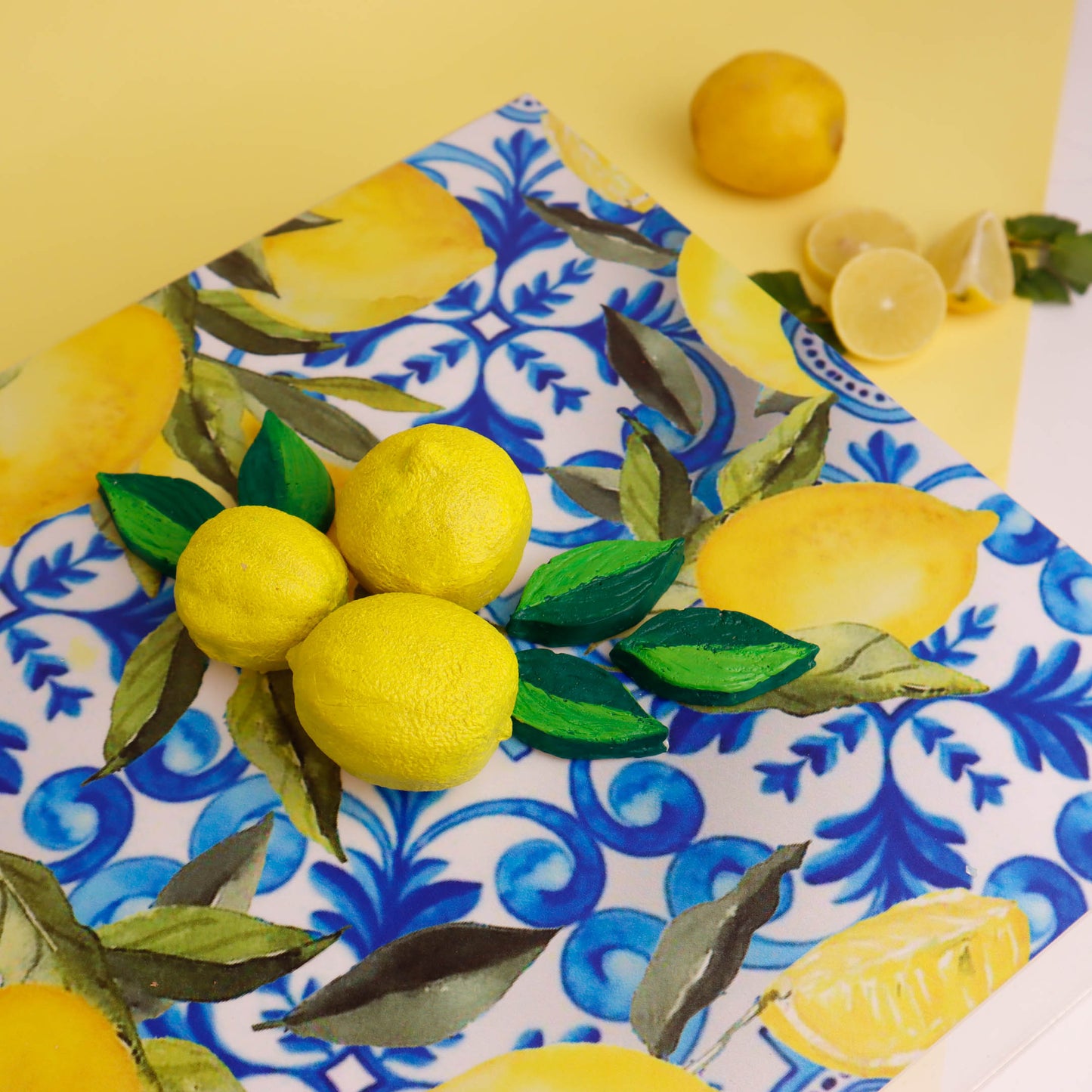 Fresh Lemons with Blue Plexi Box 25X25CM