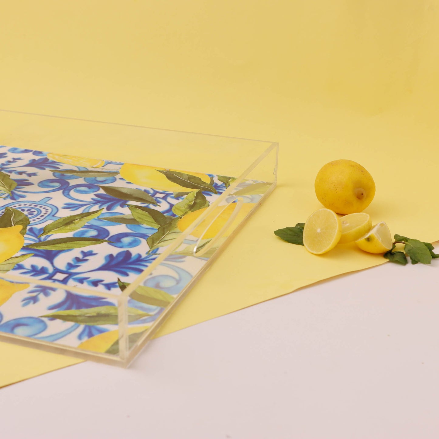 Fresh Lemons with Blue Plexi Tray 30X30CM