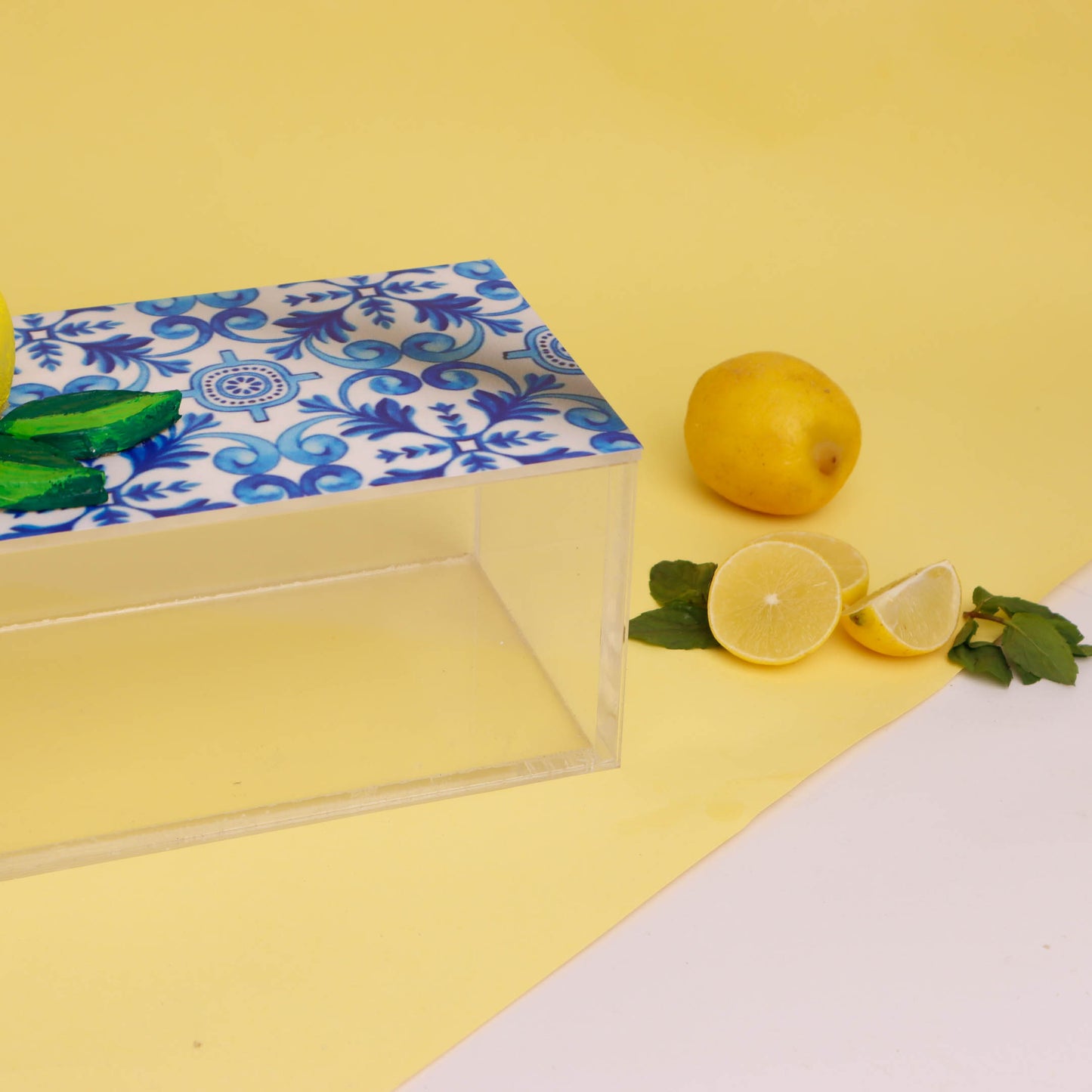 Fresh Lemons with Blue Plexi Box 30X10CM