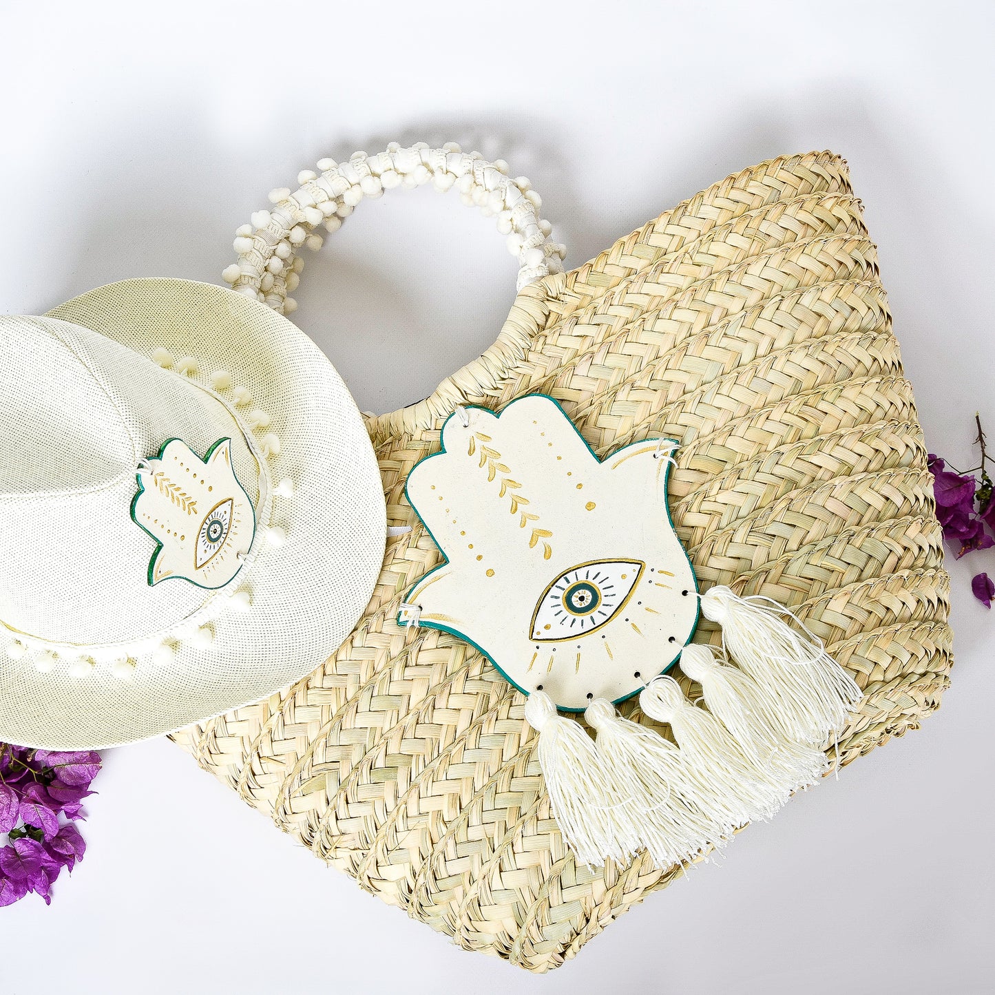 White Embellished Hat with Off White Hand