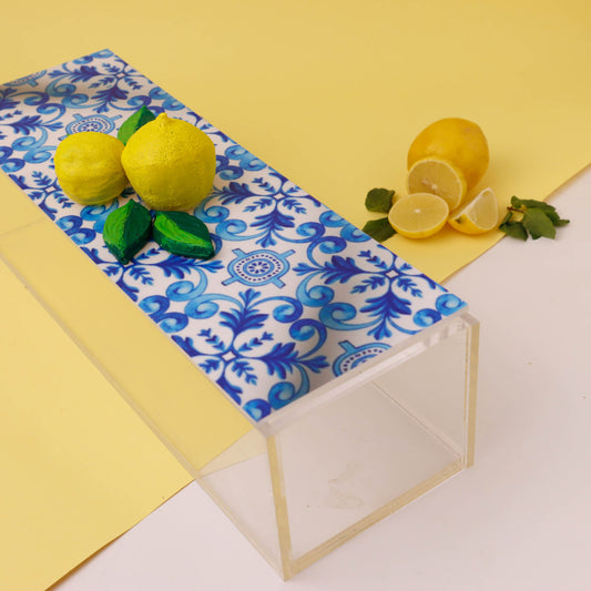 Fresh Lemons with Blue Plexi Box 30X10CM