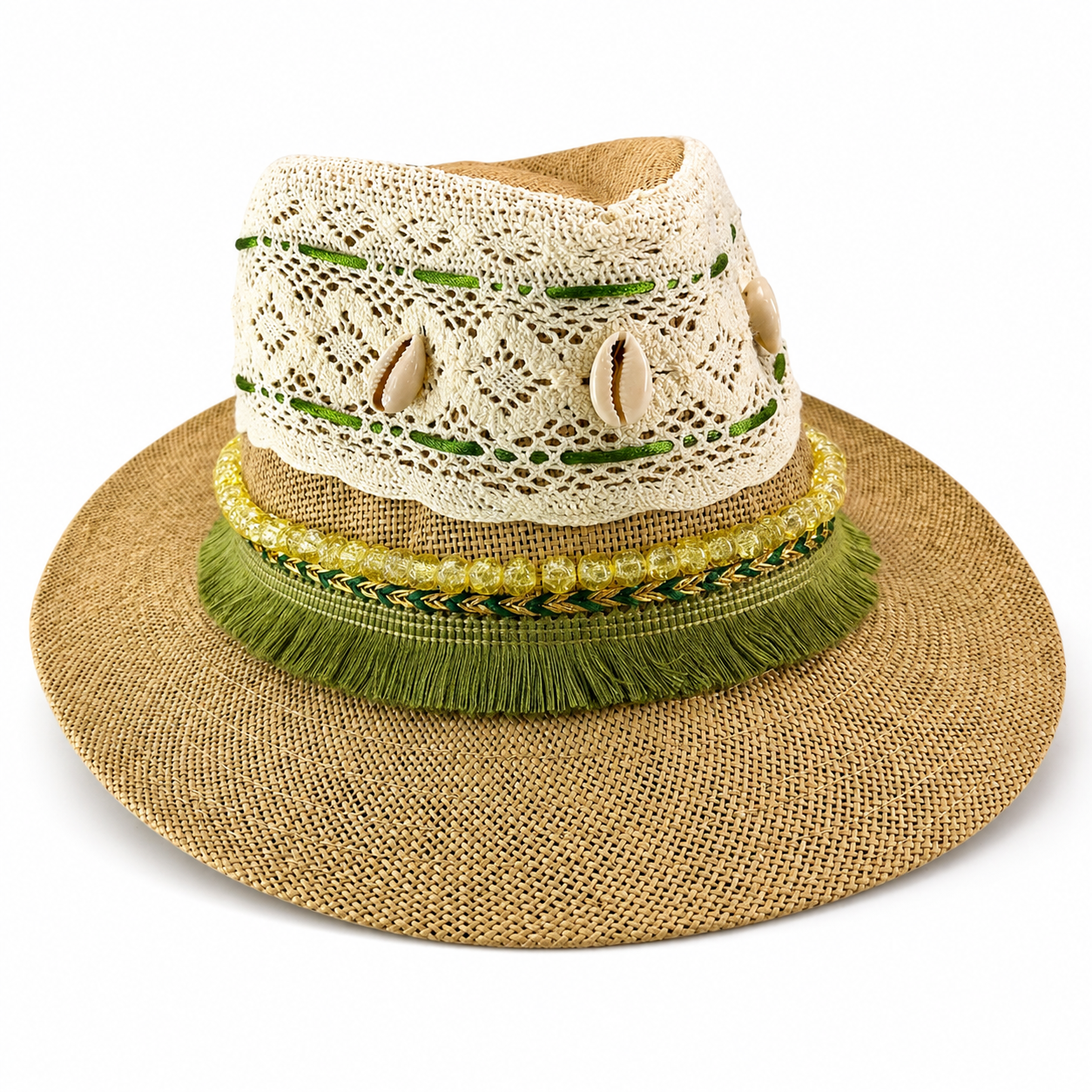 🌿 Beige Straw Hat with Lace & Shell Embellishments